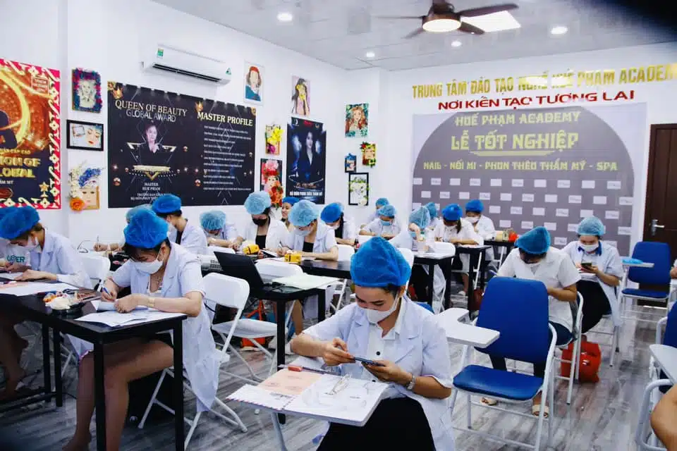 Các khóa học nail, spa tại Huế Phạm Academy thường có thời gian ngắn để thuận tiện cho học viên.