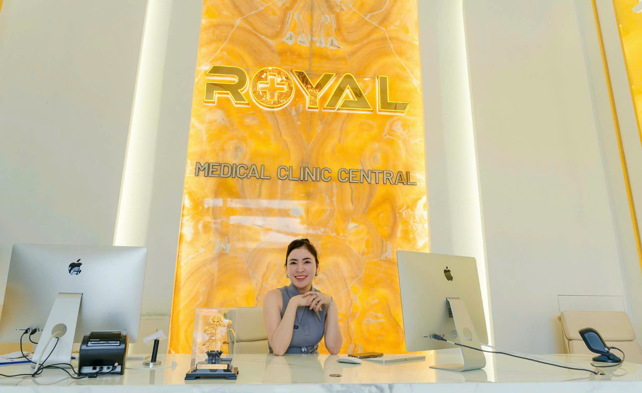 Ảnh với chi nhánh